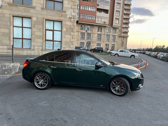 Chevrolet Cruze-11