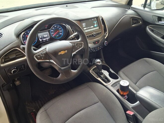 Chevrolet Cruze-4