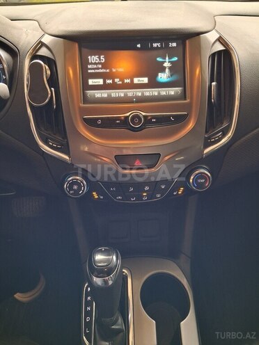 Chevrolet Cruze-7