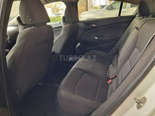 Chevrolet Cruze-8