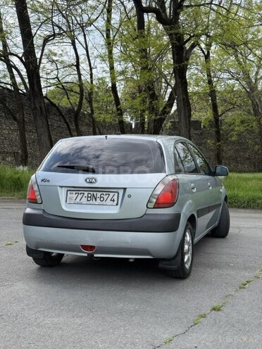 Kia Rio-2