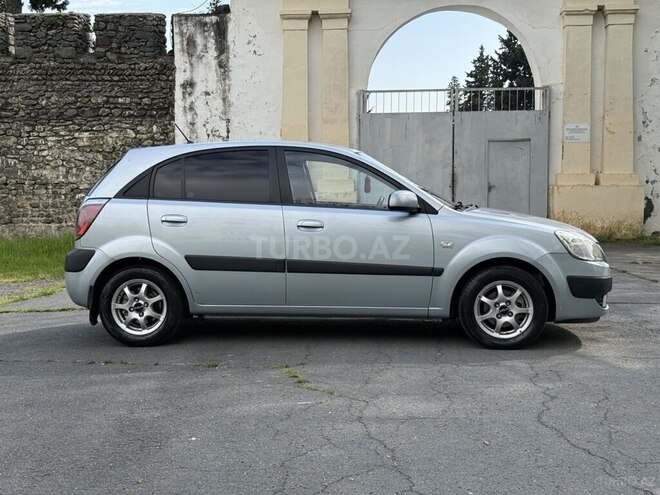 Kia Rio-3