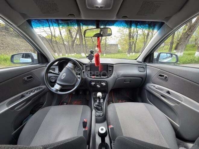 Kia Rio-8