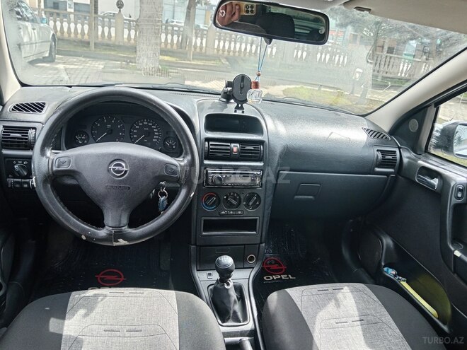 Opel Astra-2