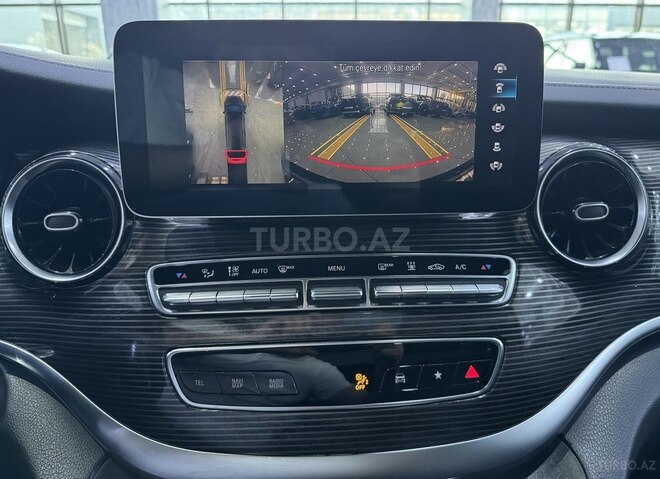 Mercedes EQV 300-18