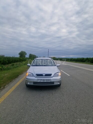 Opel Astra-1