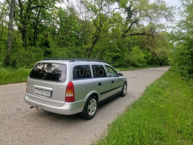 Opel Astra-2