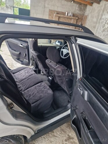 Opel Astra-10