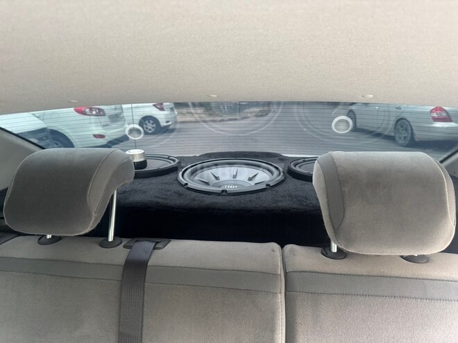 Chevrolet Cobalt-19