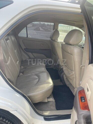 Lexus RX 300-9