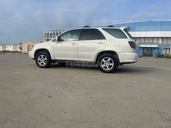 Lexus RX 300-17