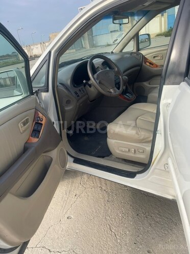 Lexus RX 300-13