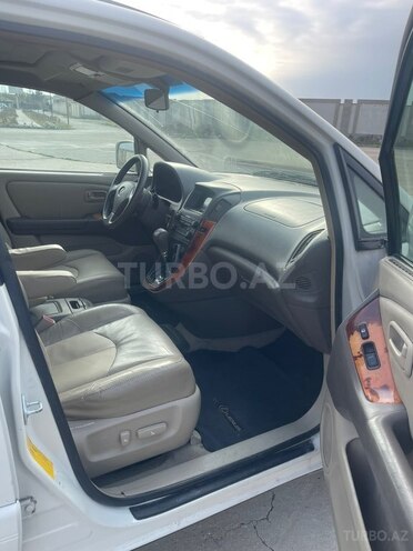 Lexus RX 300-12