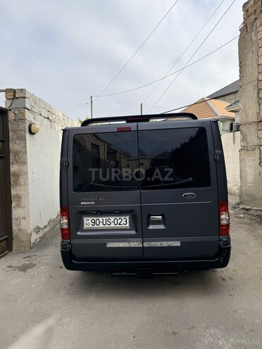 Ford Transit-4