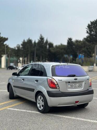 Kia Rio-5