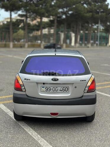 Kia Rio-12