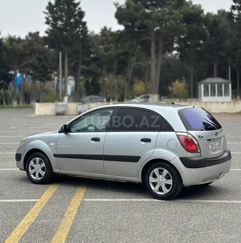 Kia Rio-7