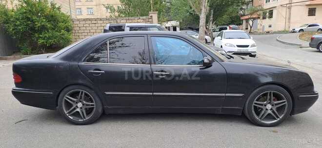 Mercedes E 290-4
