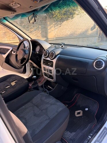 Renault Sandero-3