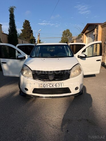 Renault Sandero-4