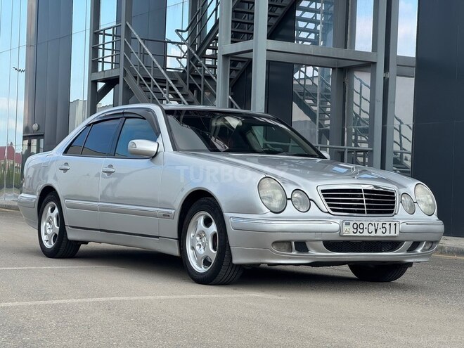 Mercedes E 220-2