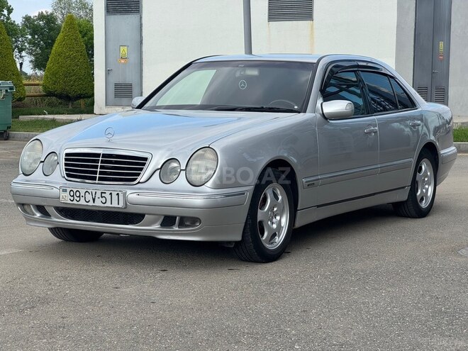 Mercedes E 220-8