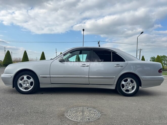 Mercedes E 220-6