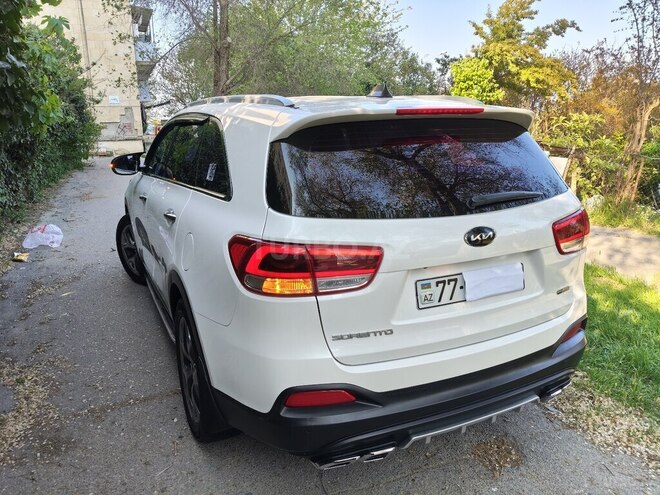 Kia Sorento-9
