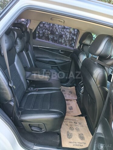 Kia Sorento-14