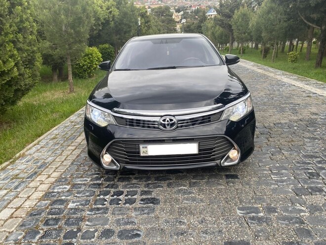 Toyota Camry-1