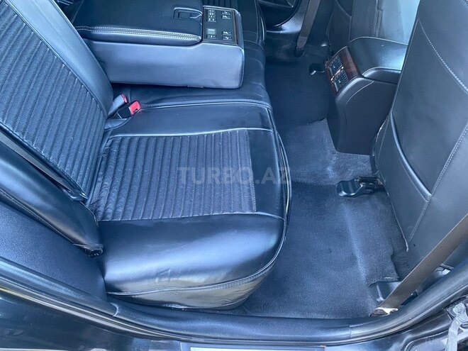 Toyota Camry-9