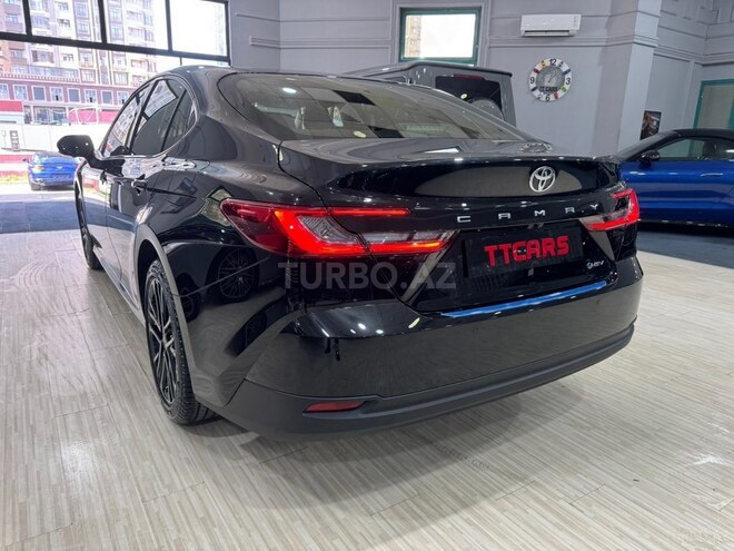 Toyota Camry-6