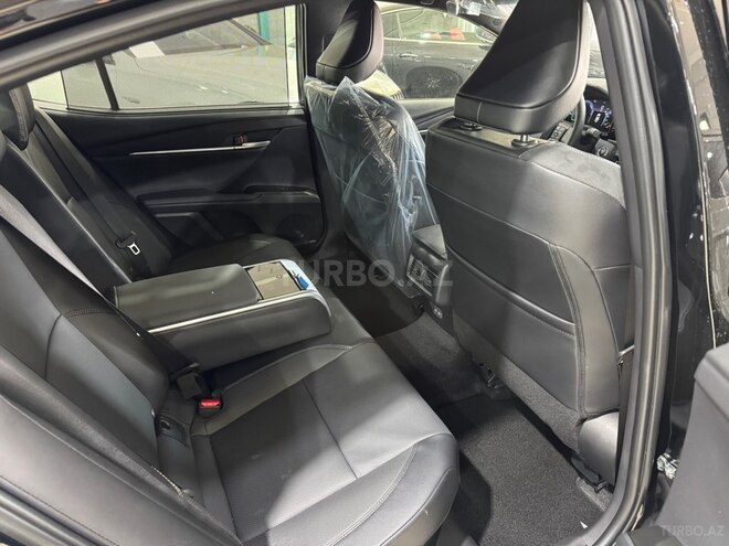 Toyota Camry-17