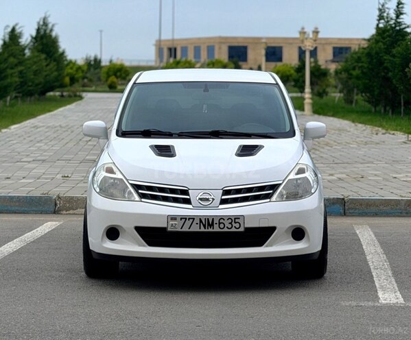 Nissan Tiida-2