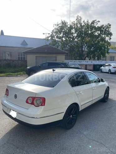 Volkswagen Passat-5