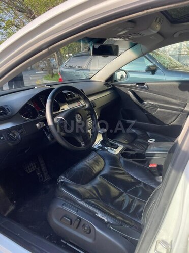 Volkswagen Passat-10