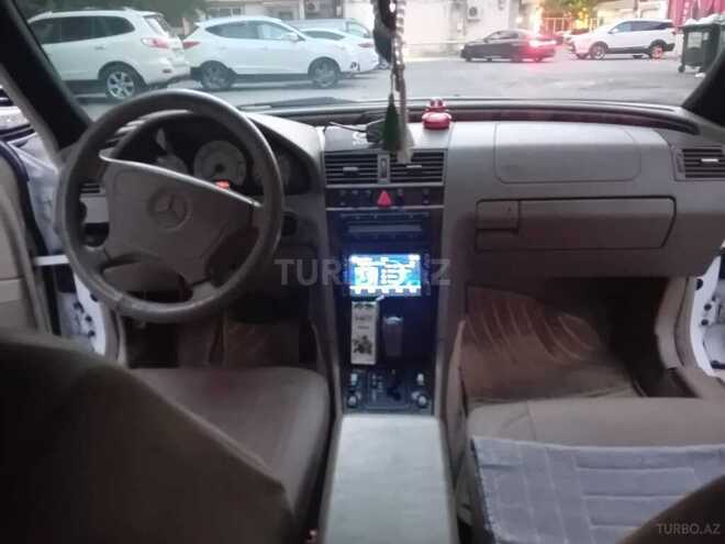 Mercedes C 230-8