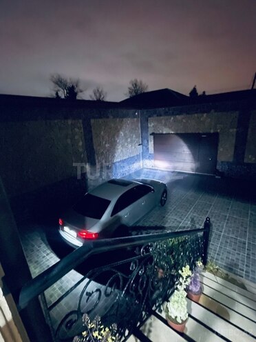 Audi A4-9