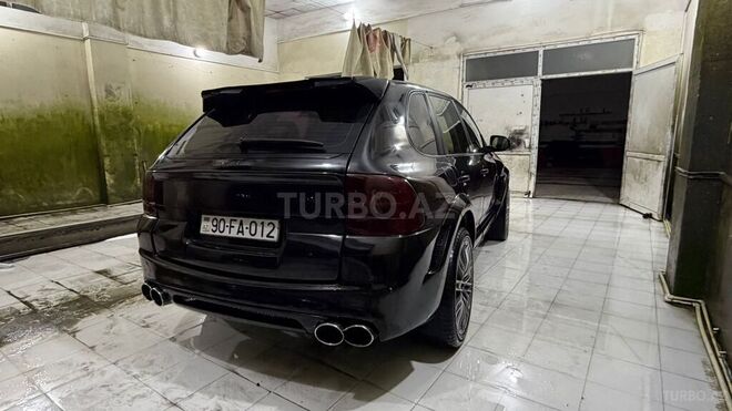 Porsche Cayenne S-4