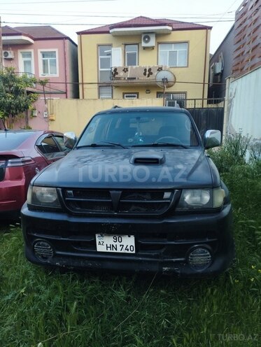 Mitsubishi Challenger-1