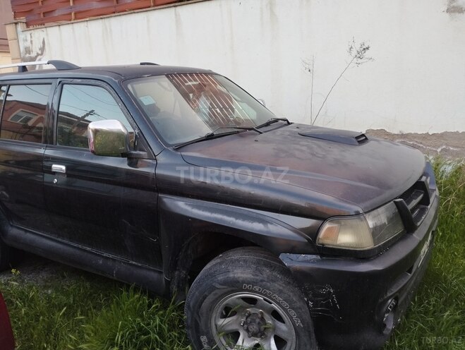 Mitsubishi Challenger-7