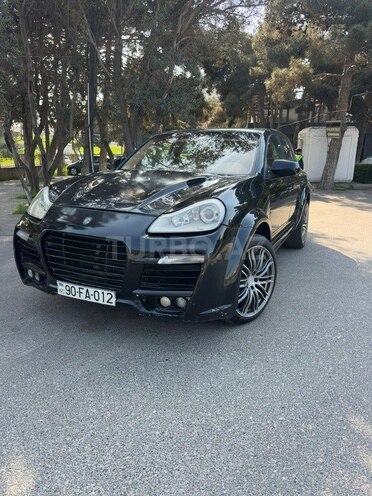 Porsche Cayenne S-6
