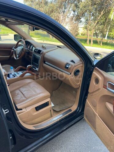 Porsche Cayenne S-9