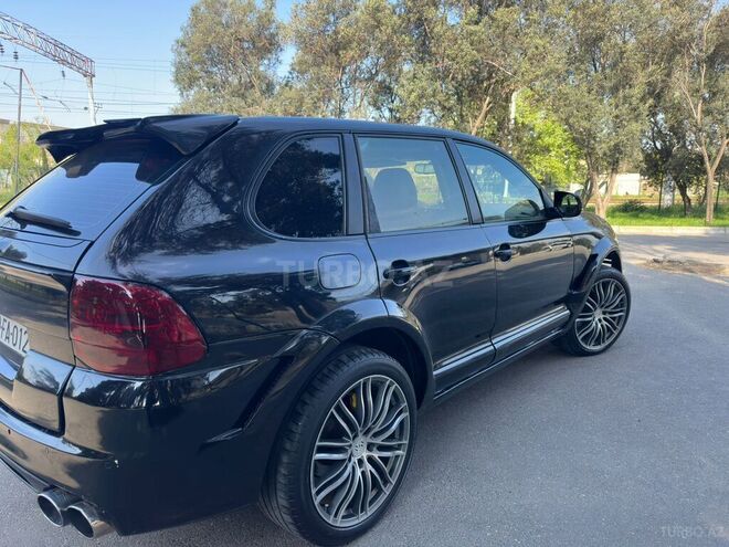 Porsche Cayenne S-7