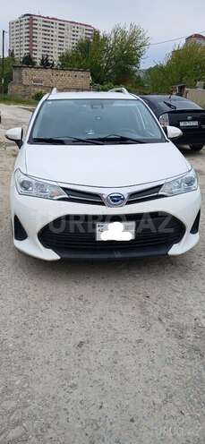 Toyota Corolla Fielder-1