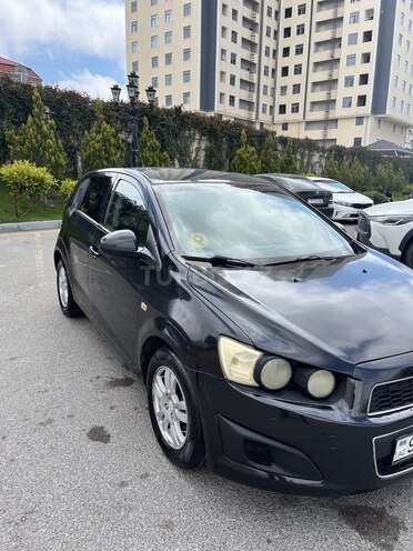 Chevrolet Aveo-5