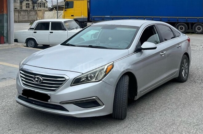 Hyundai Sonata-2