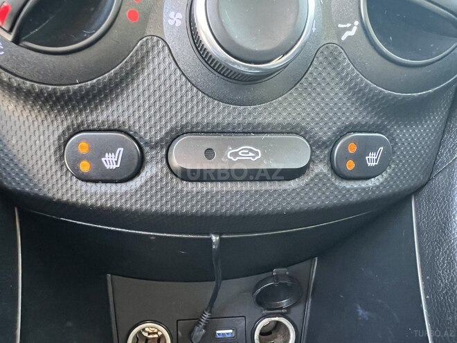 Hyundai Accent-10