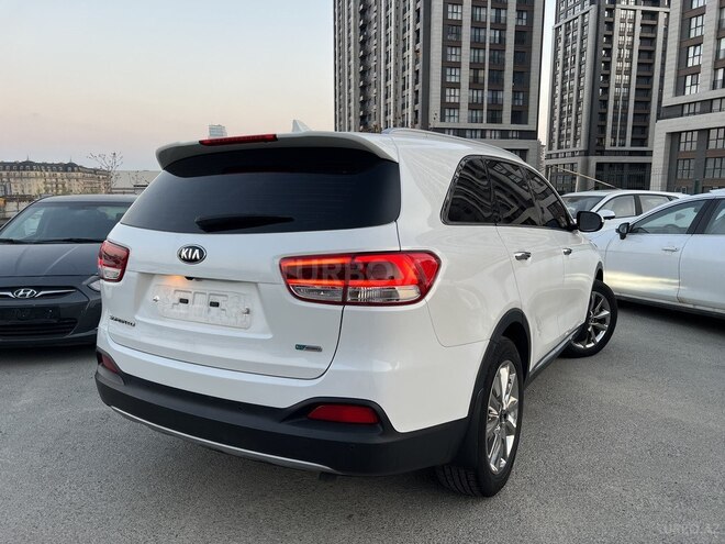 Kia Sorento-2
