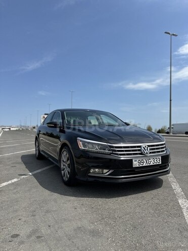 Volkswagen Passat-3